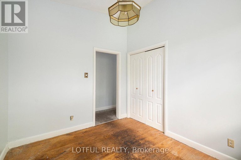 28780680/328-perrier-avenue/vanier/ottawa/ontario/K1L5C7_16