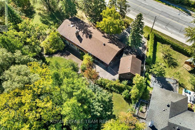 28977224/1495-prince-of-wales-drive/mooneys-bay/ottawa/ontario/K2C1N8_33