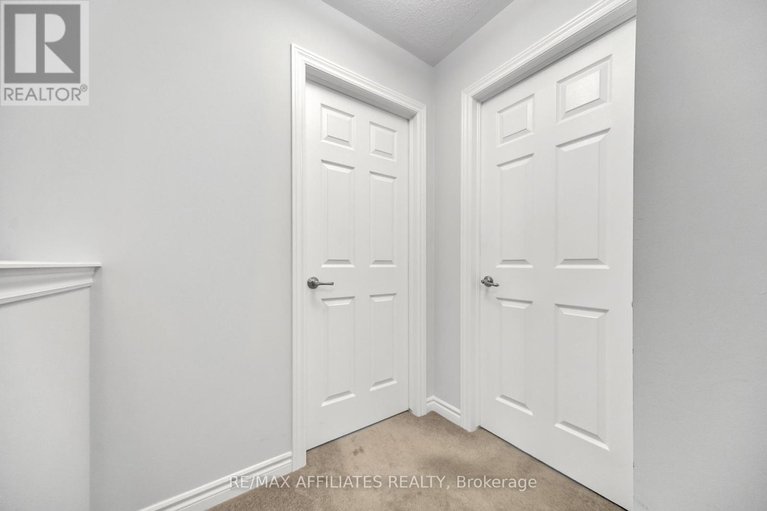 28735067/388-aphelion-crescent/half-moon-bay/ottawa/ontario/K2J6N5_17