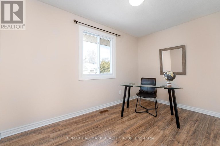 29248839/591-eastvale-drive/beacon-hill-north/ottawa/ontario/K1J6Z4_15