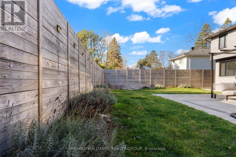 28291758/2-st-remy-drive/pheasant-run/ottawa/ontario/K2J1A3_15
