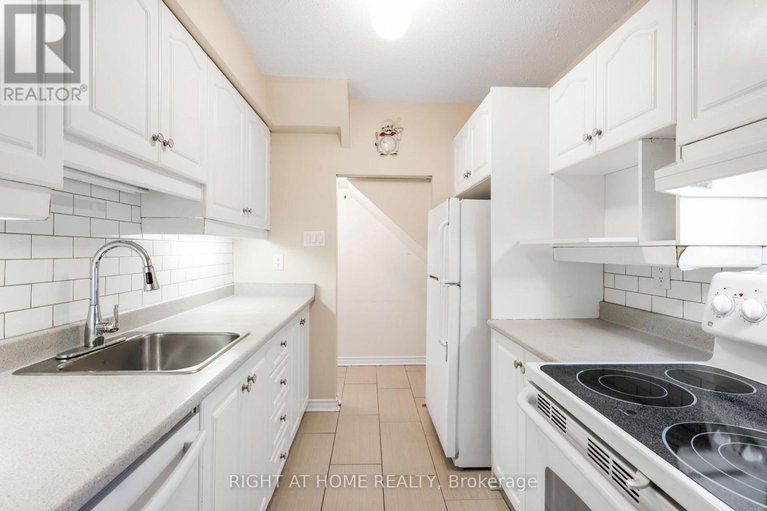 28426609/23d-forester-crescent/westcliffe-estates/ottawa/ontario/K2H8Y1_11