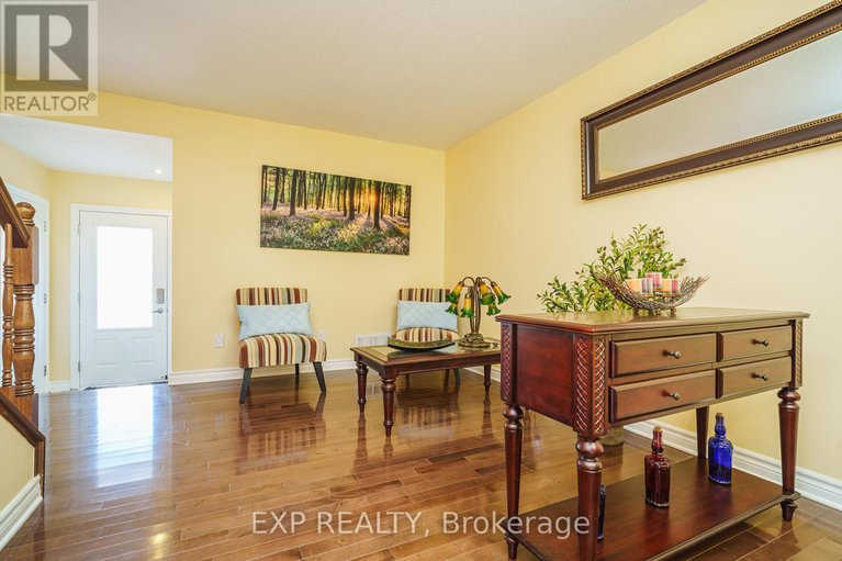 28257579/426-pillett-street/strandherd/ottawa/ontario/K2J5S3_7