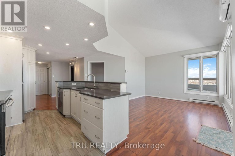 29361379/ph4-158a-mcarthur-avenue/vanier/ottawa/ontario/K1L7E7_11