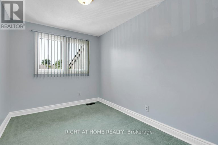 28616090/92-1913-stonehenge-crescent-s/pineview/ottawa/ontario/K1B4N7_21