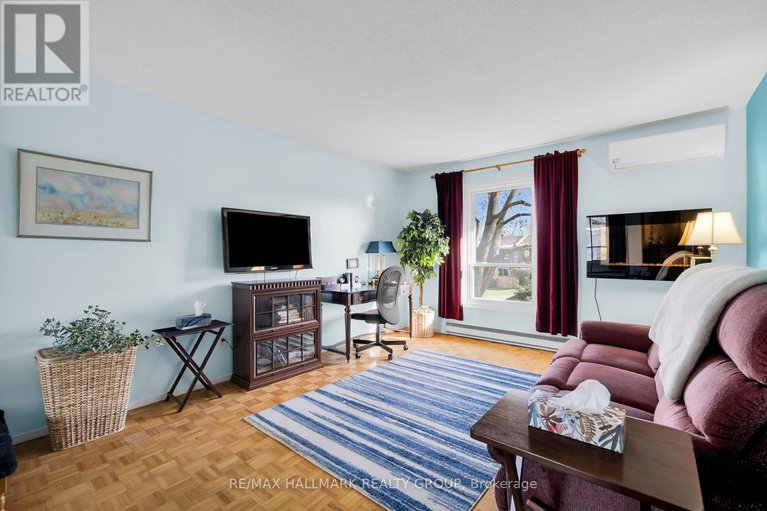 29126204/10-black-forest-lane/arbeatha-park/ottawa/ontario/K2H5C8_25