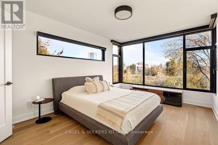 29568129/127-peridot-private/experimental-farm/ottawa/ontario/K2C3M3_27