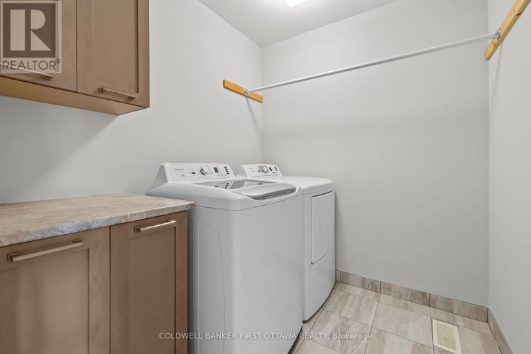28598402/821-quartet-avenue/riverside-southgloucester-glen/ottawa/ontario/K1X0C4_30