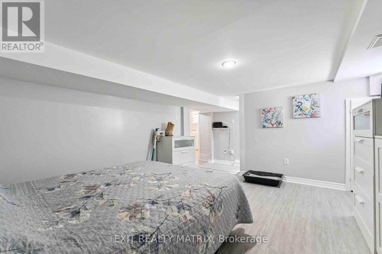 28785707/347-shakespeare-street/vanier/ottawa/ontario/K1L5M1_36