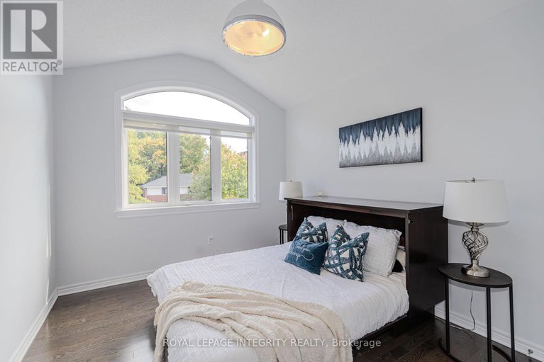 28931178/206-ancaster-avenue/woodroffe/ottawa/ontario/K2B5B3_18