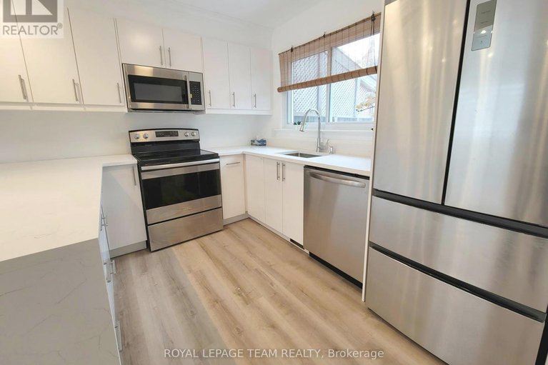 28979840/852-cummings-avenue/castle-heightsrideau-high/ottawa/ontario/K1K2L4_8
