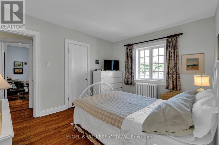 28296351/2-433-besserer-street/sandy-hill/ottawa/ontario/K1N6B9_16