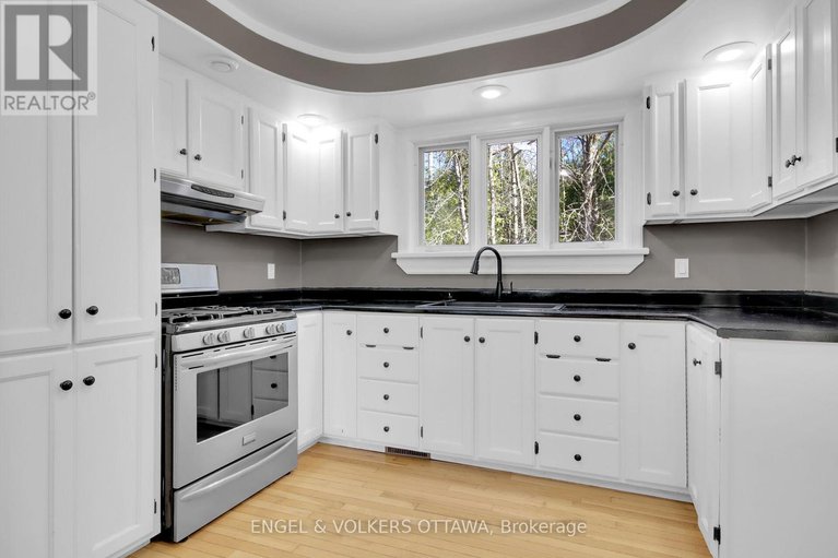 28271751/4715-kelso-street-e/augusta-twp/augusta/ontario/K0E1T0_15