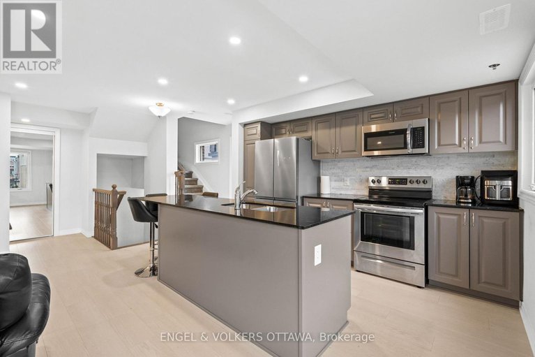 28759992/782-mikinak-road/cfb-rockcliffe-and-area/ottawa/ontario/K1K5A5_6