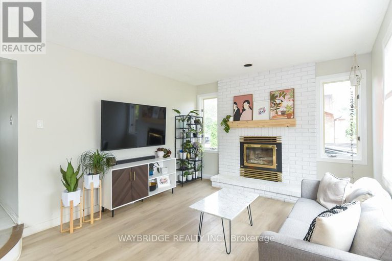 28143902/1467-spartan-grove-street-e/greely/ottawa/ontario/K4P1G1_18