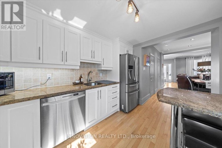 29473998/574-cole-avenue/mckellarhighland/ottawa/ontario/K2A2B5_16