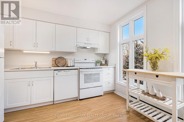 28367282/15-20-charlevoix-street/vanier/ottawa/ontario/K1L8K5_9