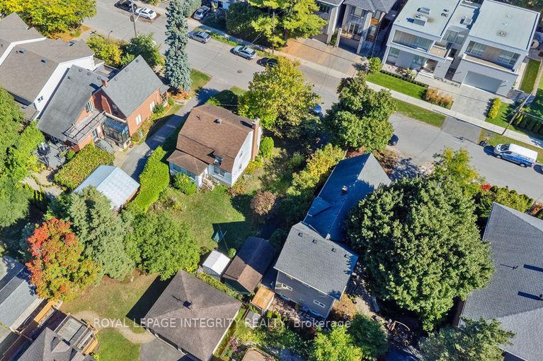 28943384/472-edison-avenue/mckellarhighland/ottawa/ontario/K2A1T9_3
