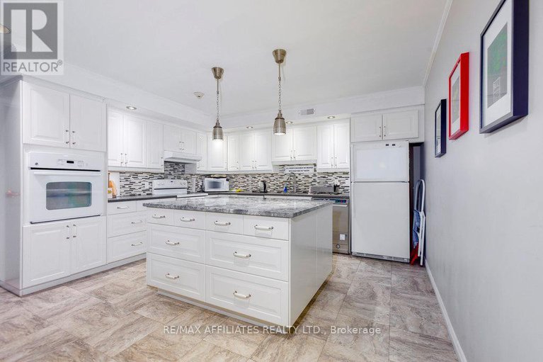 28466299/1705-1195-richmond-road/woodroffe/ottawa/ontario/K2B8E4_33