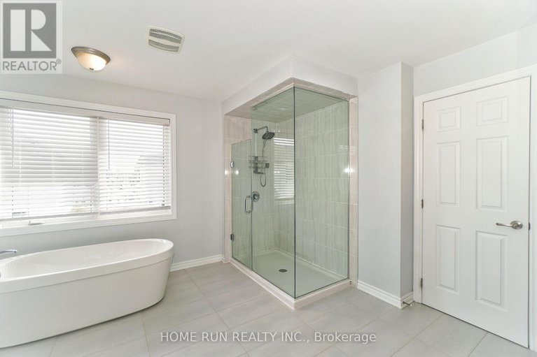 28277506/580-malahat-way/emerald-meadowstrailwest/ottawa/ontario/K2V0J6_29
