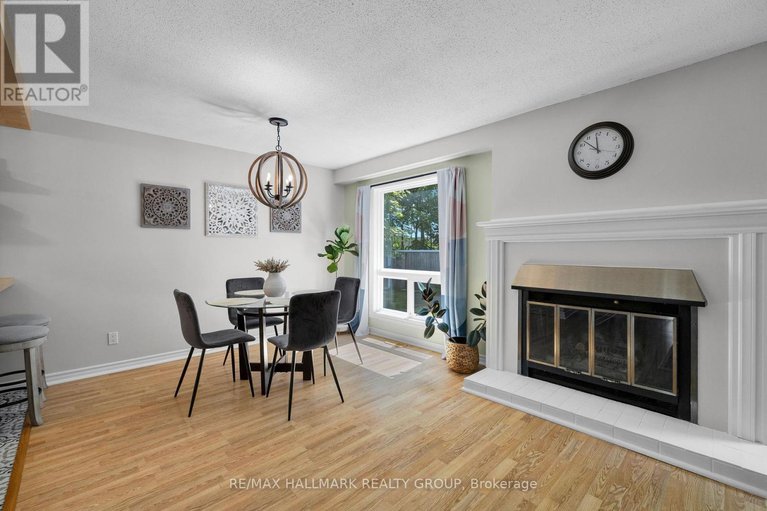 28647617/1162-derable-place/convent-glen-north/ottawa/ontario/K1C5L3_13