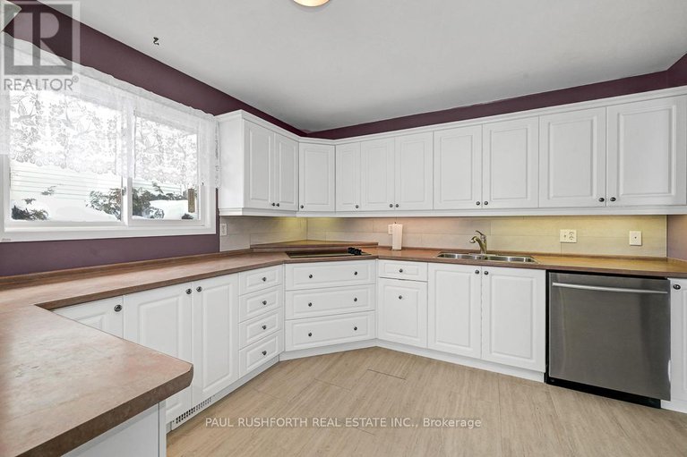 29401586/8-mac-storey-street/richmond/ottawa/ontario/K0A2Z0_15