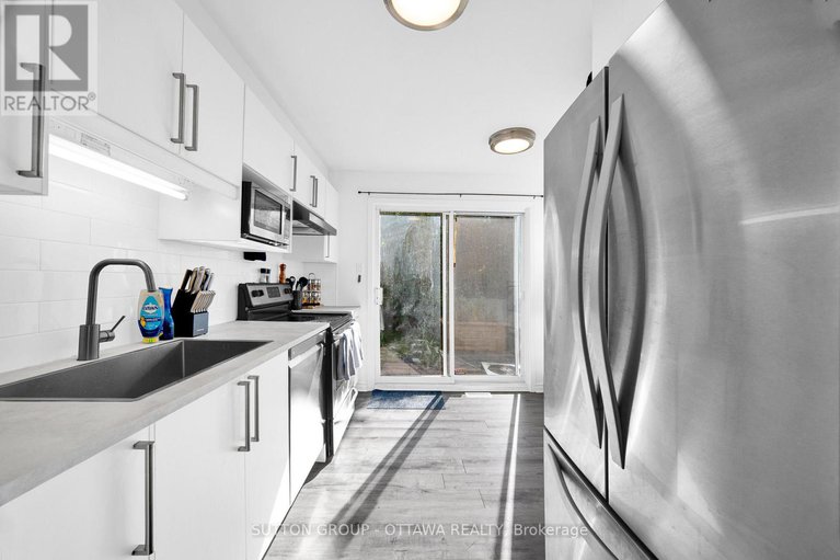 29118047/313-stoneway-drive/barrhaven-east/ottawa/ontario/K2G6E7_11