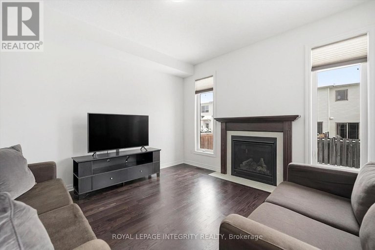 29474235/88-chevron-place/mer-bleuebradley-estatesanderson-park/ottawa/ontario/K1W0L6_11