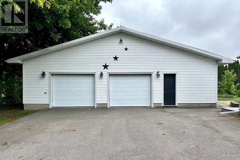 28771764/11908-toyeshill-road/south-dundas-matilda-twp/south-dundas/ontario/K0C2H0_32