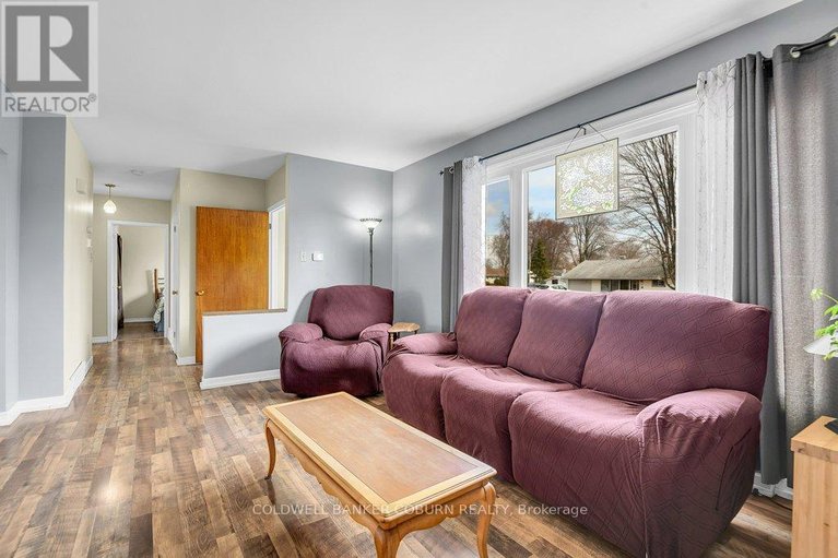 29564616/56-meikle-street/morrisburg/south-dundas/ontario/K0C1X0_10