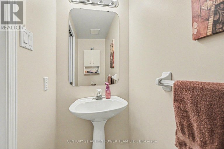 29643950/18-teeswater-street/beaverbrook/ottawa/ontario/K2K2W9_4