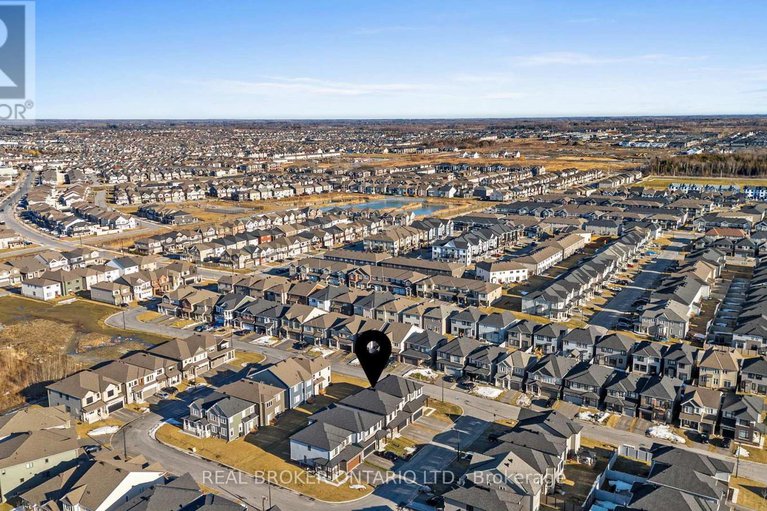 28309784/845-snap-hook-crescent/half-moon-bay/ottawa/ontario/K2J6V7_45