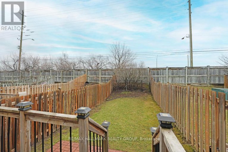 28226877/97-forestglade-crescent/hunt-club-park/ottawa/ontario/K1G6A6_28