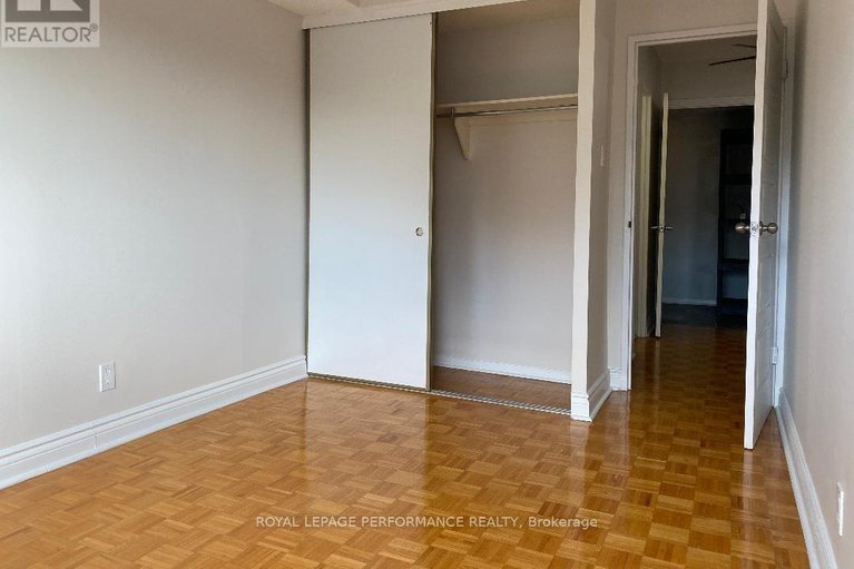28227242/344-515-st-laurent-boulevard/viscount-alexander-park/ottawa/ontario/K1K3X5_12