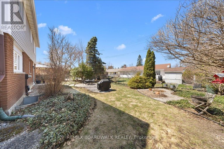 29643562/1912-oakdean-crescent/beacon-hill-north/ottawa/ontario/K1J6H3_40