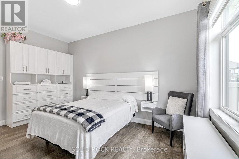 28585718/135-pathfinder-way/riverside-southgloucester-glen/ottawa/ontario/K1X0C9_21