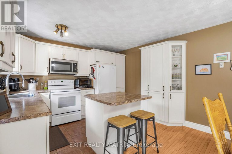 28814965/112-eliza-street/champlain-twp/champlain/ontario/K0B1K0_14