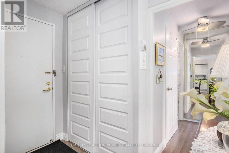 28788004/314-915-elmsmere-road/beacon-hill-south/ottawa/ontario/K1J8H8_5