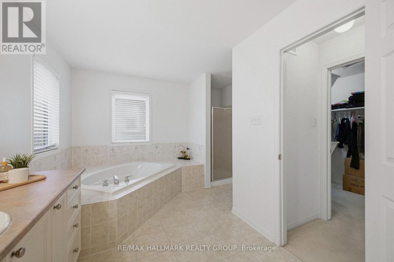 29599648/747-larcastle-circle/avalon-east/ottawa/ontario/K4A4Z2_34