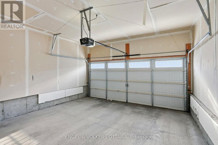 29373639/222-longfields-drive/longfields/ottawa/ontario/K2J5Y7_27