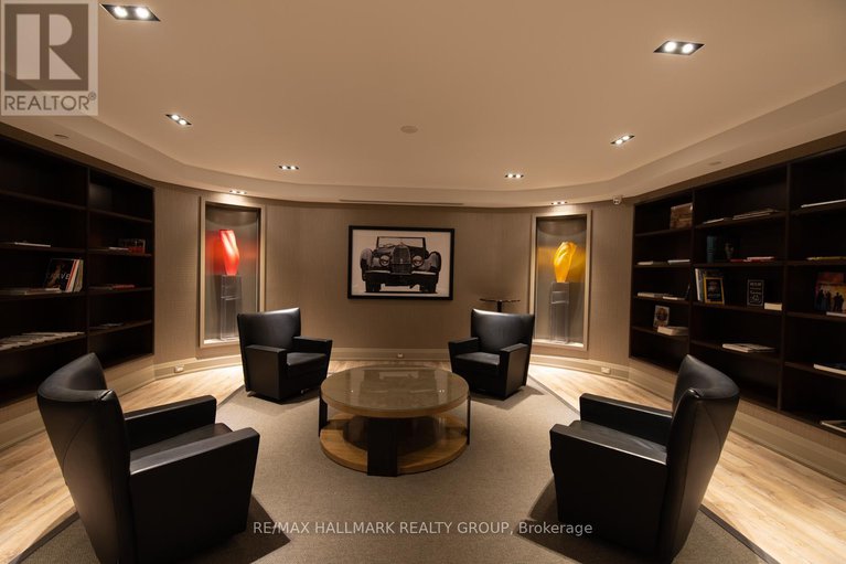 29318666/1805-111-champagne-avenue/west-centre-town/ottawa/ontario/K1S5V3_25