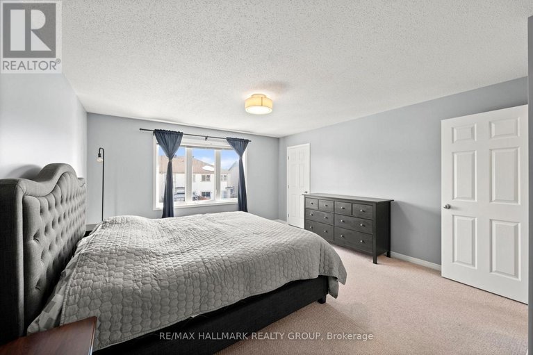 29449929/2268-descartes-street/notting-hillsummerside/ottawa/ontario/K4A0W4_36