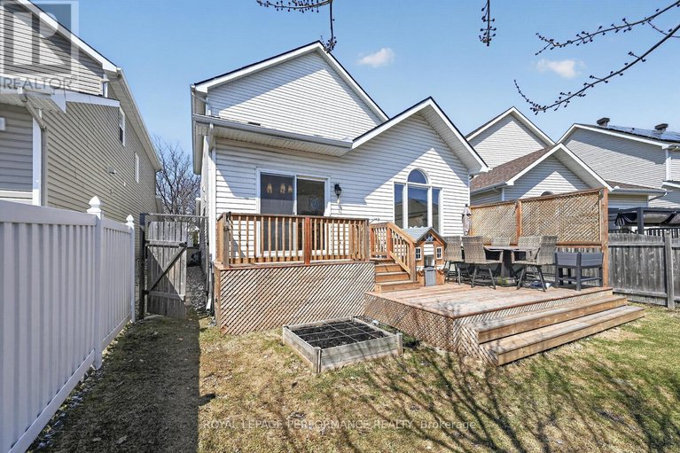 29661849/1665-frenette-street/fallingbrookgardenway-south/ottawa/ontario/K4A4L4_46