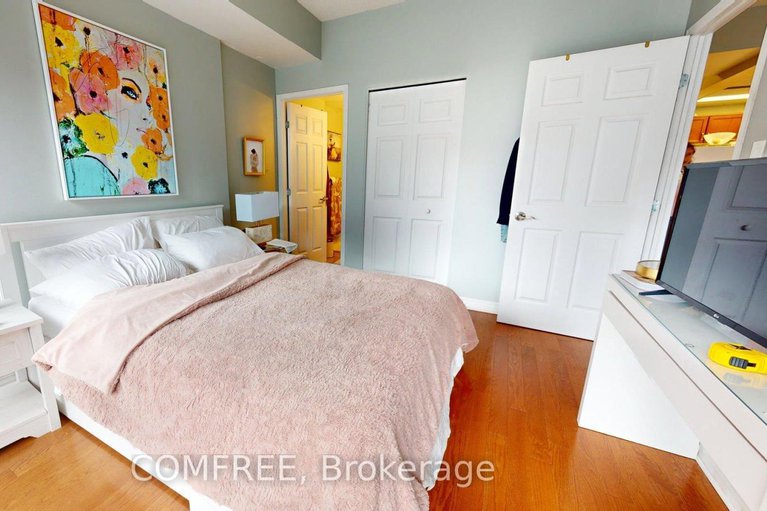 29146987/709-134-york-street/lower-townbyward-market/ottawa/ontario/K1N1K8_10