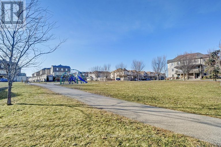 28865181/104-par-la-ville-circle/stittsville-north/ottawa/ontario/K2S0L7_38