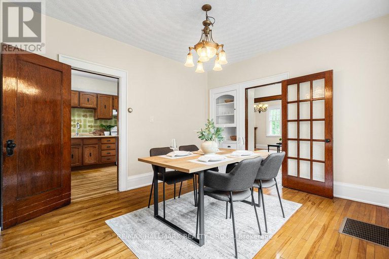 28442452/386-388-first-avenue/glebe/ottawa/ontario/K1S2H1_12