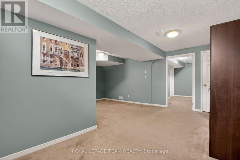 29460136/21-baton-court/katimavik/ottawa/ontario/K2L4C8_42