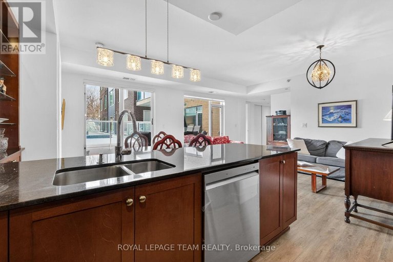 29517310/220-7-marquette-avenue/vanier/ottawa/ontario/K1L8A7_23