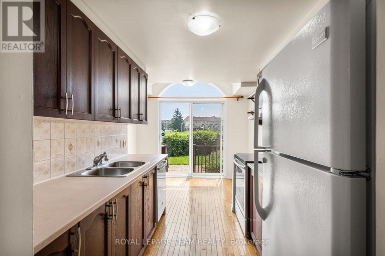 28624237/544-renaissance-drive/avalon-east/ottawa/ontario/K4A4E8_16