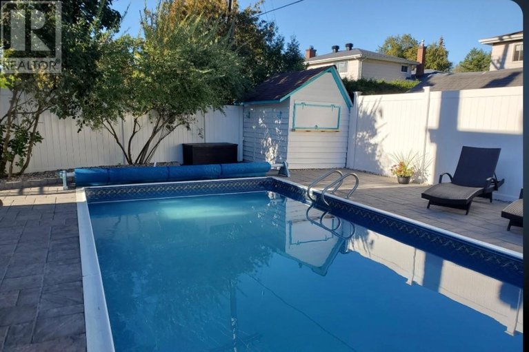 29629374/13-parklane-court/blackburn-hamlet/ottawa/ontario/K1B3H3_33